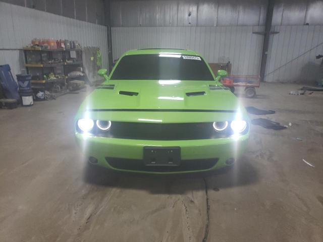 2C3CDZAT4FH804809 Dodge Challenger Sxt