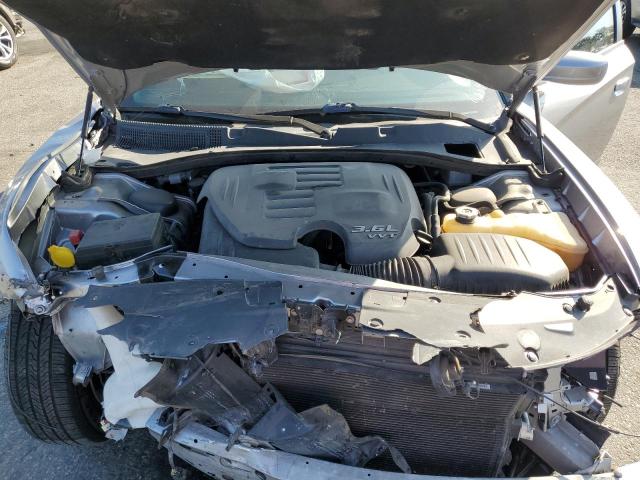 2C3CDXBG8JH142571 Dodge Charger Sxt