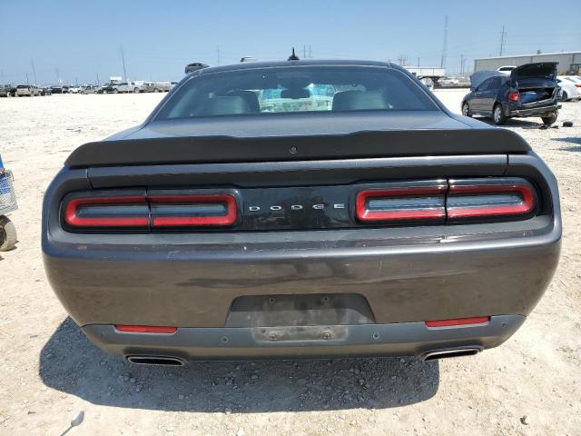2C3CDZAGXJH229255 Dodge Challenger Sxt