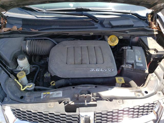 2C4RDGCG9FR535582 Dodge Grand Caravan Sxt