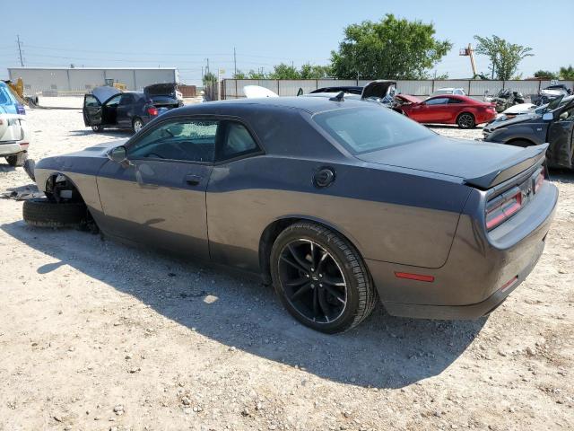 2C3CDZAGXJH229255 Dodge Challenger Sxt