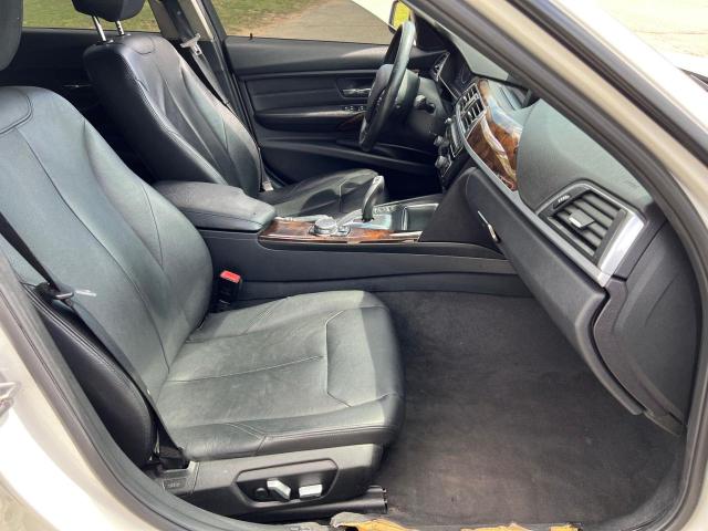 WBA8E5G53GNU19862 BMW 320 XI