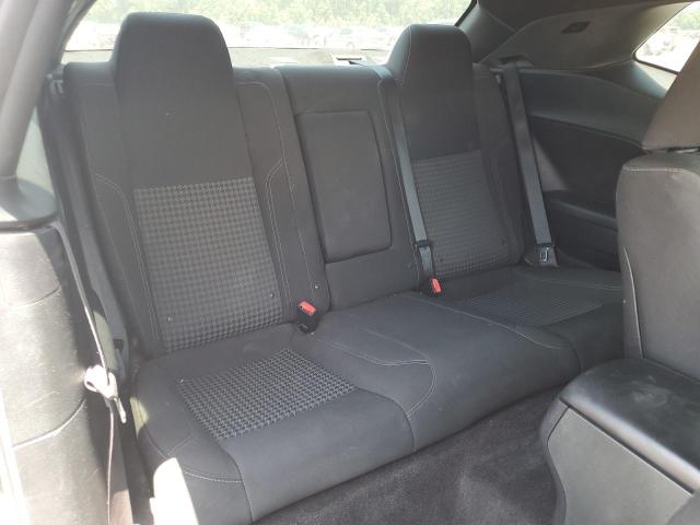 2C3CDZAG2GH201071 Dodge Challenger Sxt