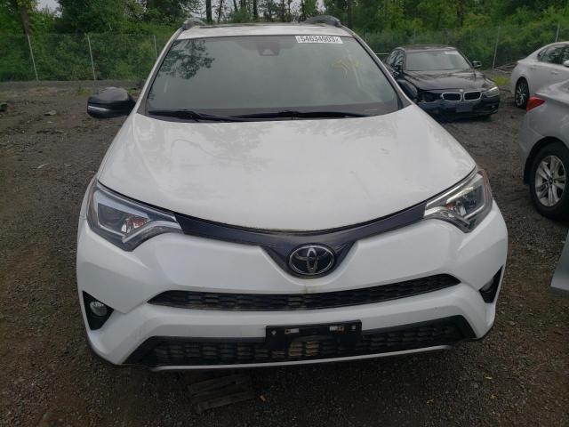 JTMJFREV7JD227062 Toyota RAV4 SE