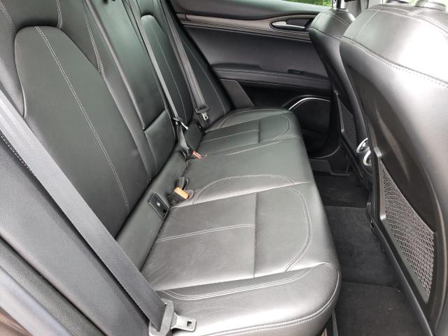 ZASFAKBN0J7B76221 Alfa Romeo STELVIO TI