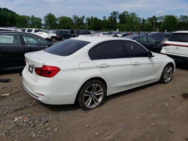 WBA8D9G52JNU72330 BMW 330 XI