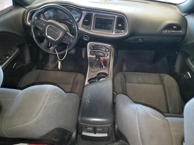 2C3CDZAGXJH305928 Dodge Challenger Sxt