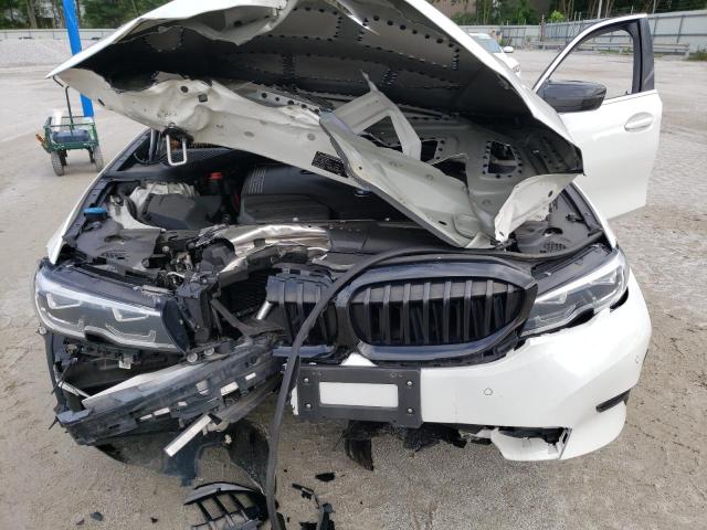 3MW5R7J5XK8B03558 BMW 330XI