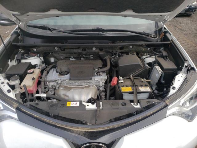 JTMJFREV7JD227062 Toyota RAV4 SE