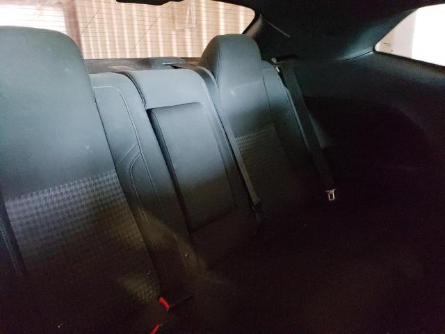 2C3CDZAGXJH305928 Dodge Challenger Sxt