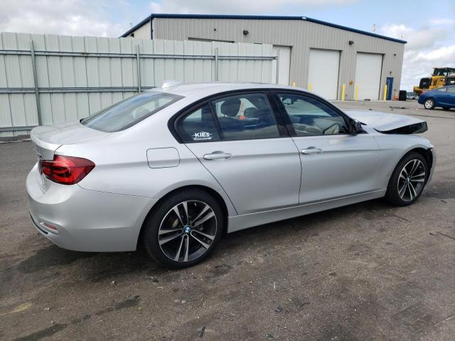 WBA8D9G51JNU72044 BMW 330 XI
