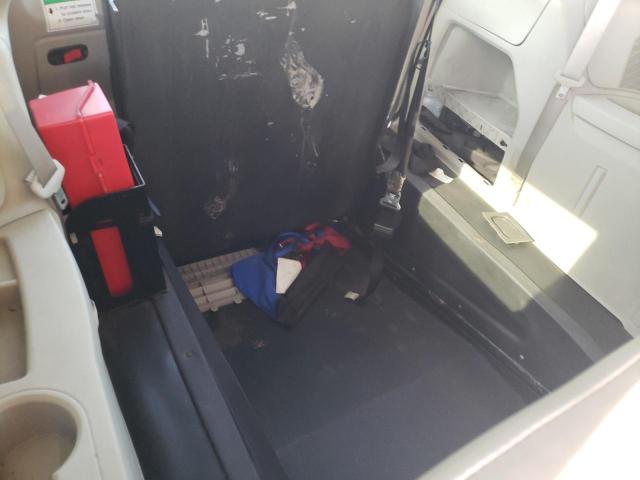 2C7WDGBG6HR641188 Dodge Grand Caravan Se