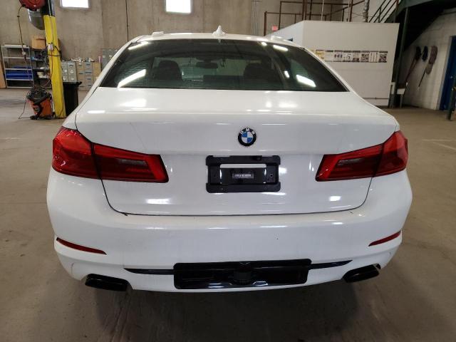 WBAJE7C54JWC57215 BMW 540 XI