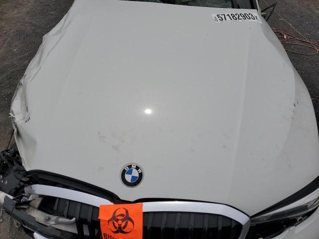 WBA5R7C55KFH29932 BMW 330XI