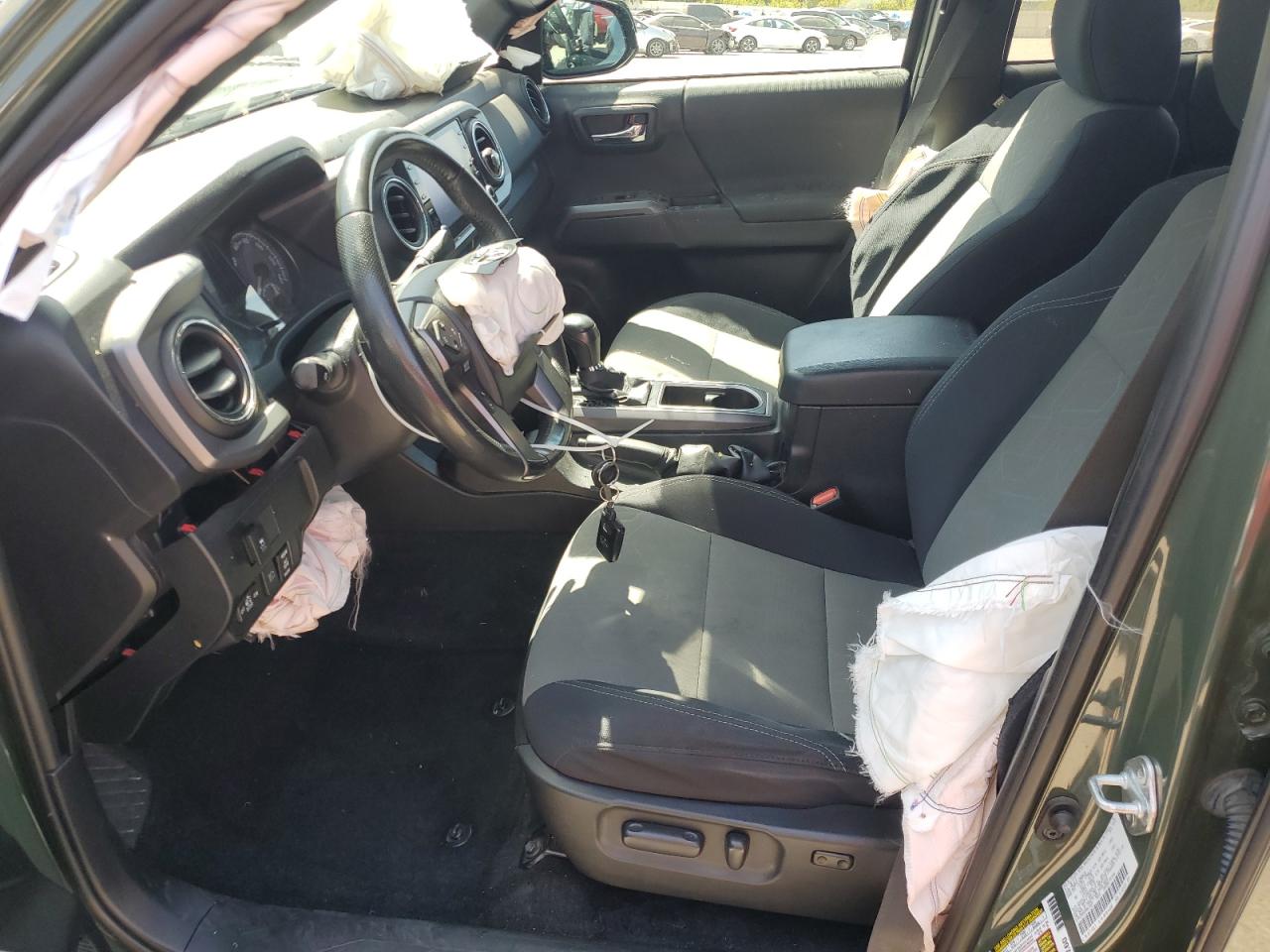 3TMCZ5AN5MM414825 Toyota TACOMA DOU