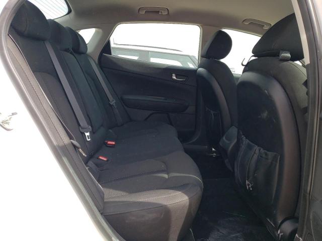 5XXGT4L38JG254977 KIA Optima Lx
