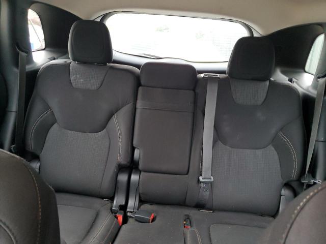 1C4PJLCB3FW553855 Jeep Cherokee Latitude