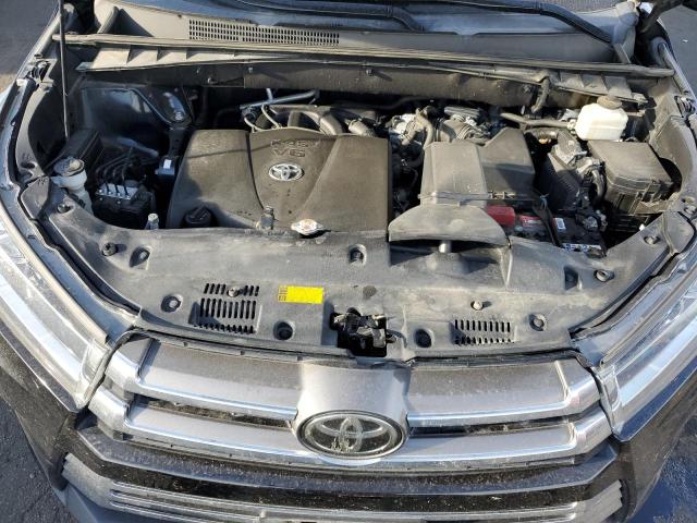 5TDDZRFH8JS835092 Toyota Highlander