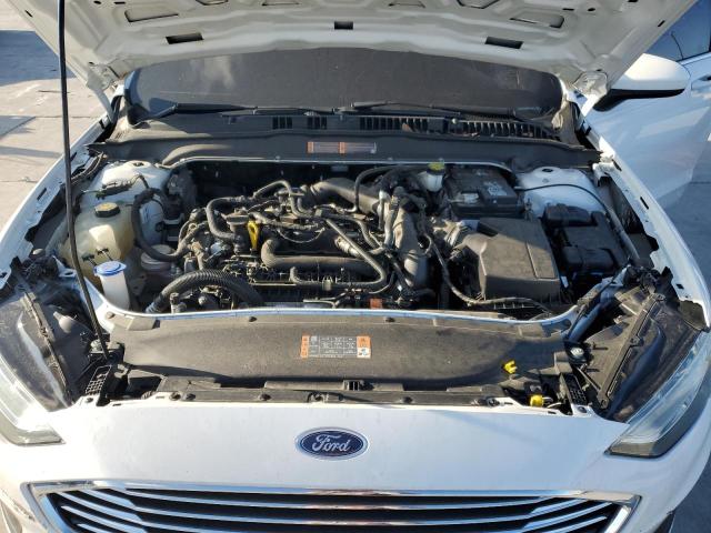 3FA6P0HD0KR144413 Ford FUSION SE