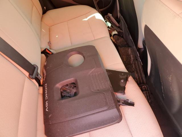 5NPD84LF5HH043765 Hyundai ELANTRA SE