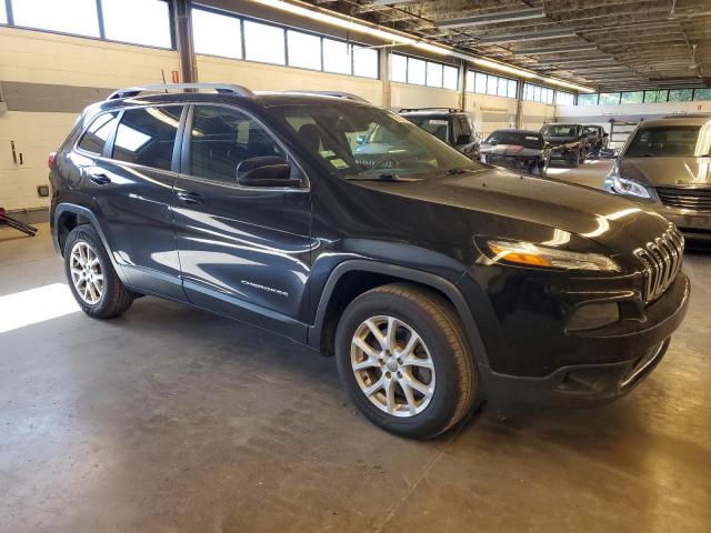 1C4PJMCSXHW529710 Jeep Cherokee Latitude