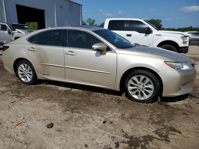 JTHBW1GG8F2081552 Lexus ES 300H