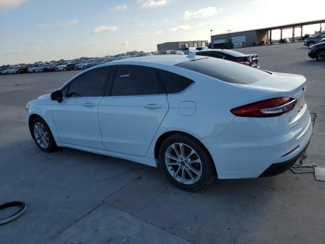3FA6P0HD0KR144413 Ford FUSION SE