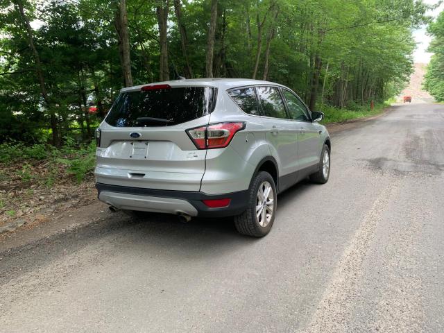 1FMCU9GD2HUC17094 Ford ESCAPE SE