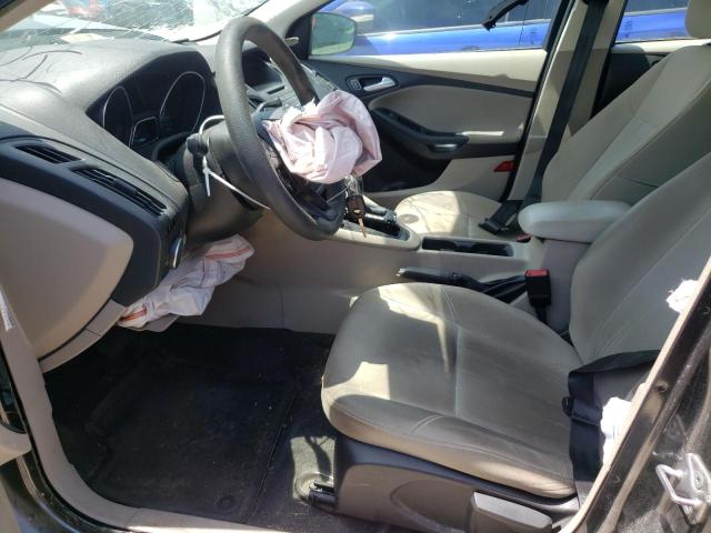 1FADP3F21FL372631 Ford FOCUS SE