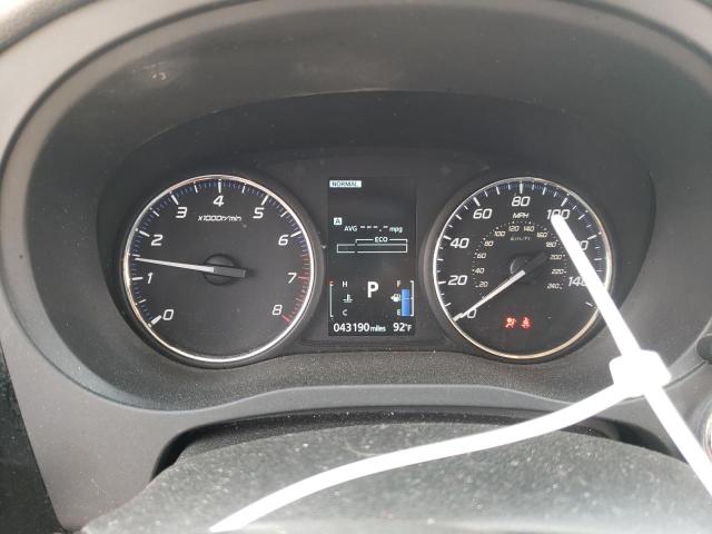 JA4AZ3A3XJZ024494 Mitsubishi Outlander Se