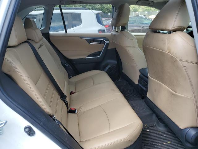 JTMB6RFV3MD505897 Toyota RAV4 XLE P