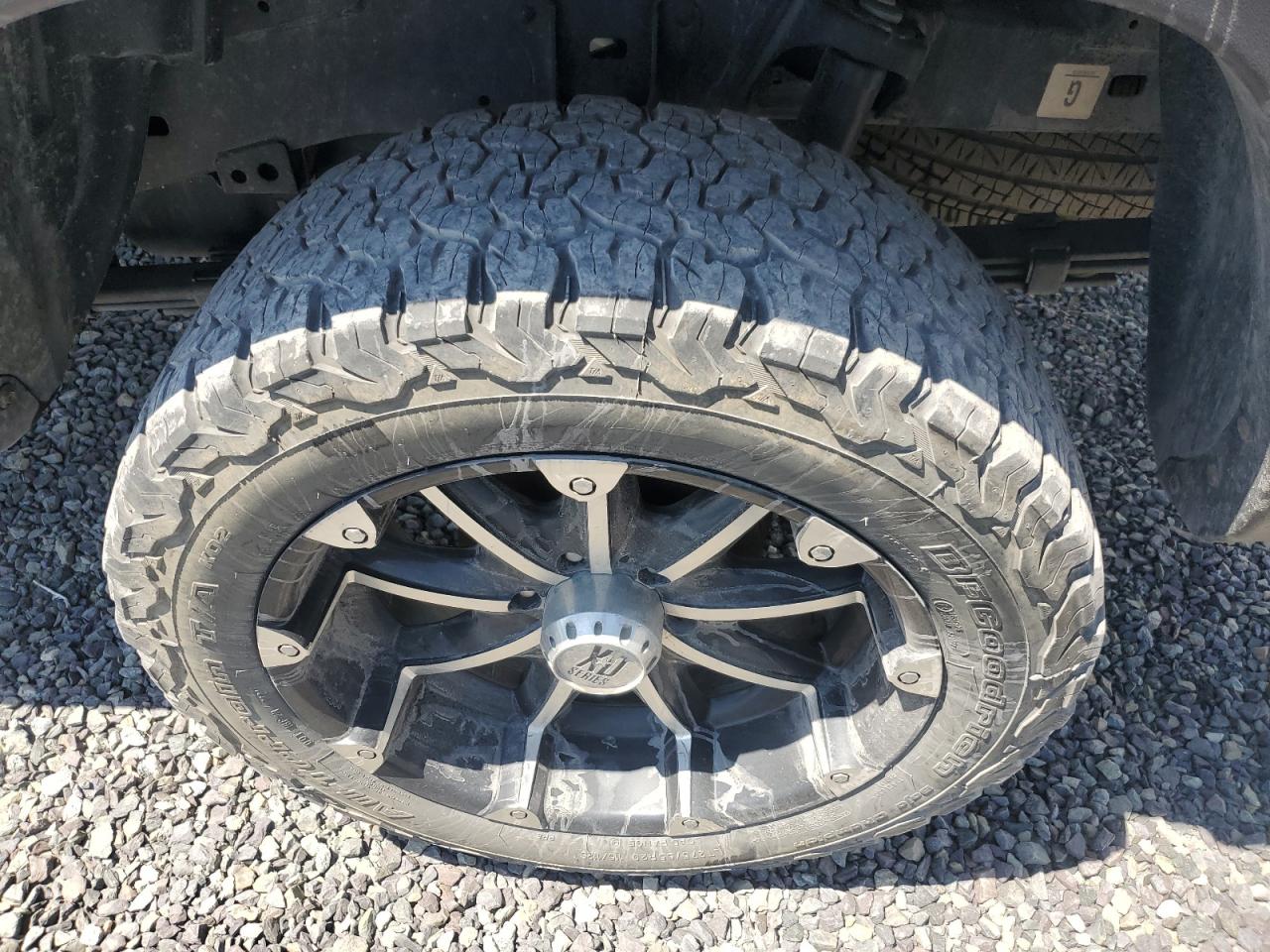 5TFCZ5AN8GX028317 Toyota TACOMA DOU
