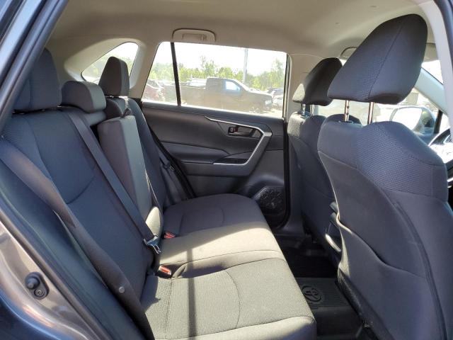 2T3G1RFV3KC051642 Toyota RAV4 LE