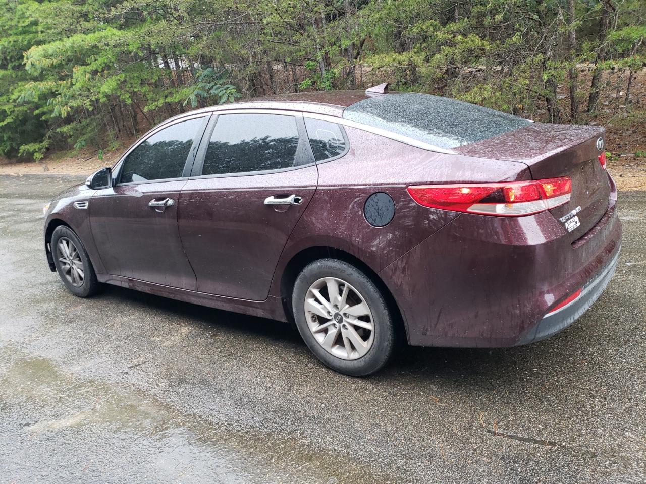 5XXGT4L30GG028537 KIA Optima Lx