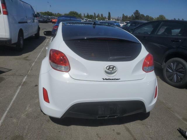 KMHTC6ADXGU261742 Hyundai Veloster