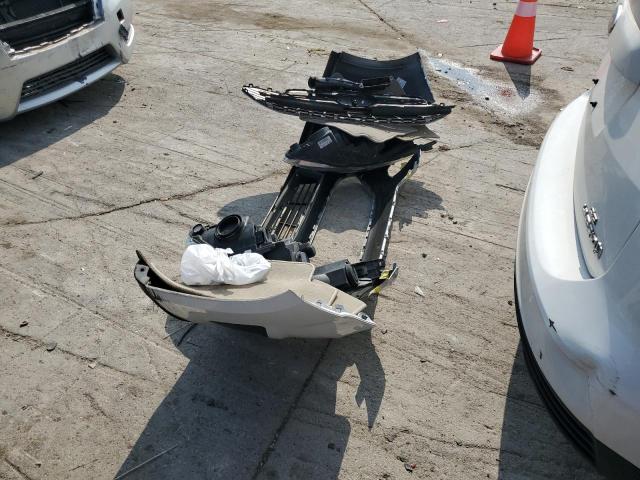 1FADP5AUXGL106515 Ford C-MAX SE