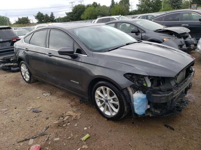 3FA6P0LU9KR105214 Ford FUSION SE