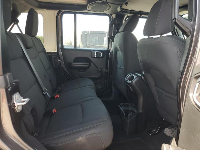 1C4HJXDG5JW152399 Jeep Wrangler Unlimited Sport