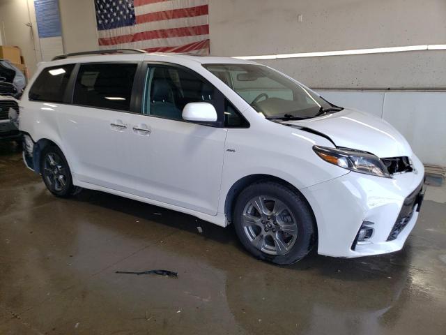 5TDEZ3DC5KS227847 Toyota SIENNA SE