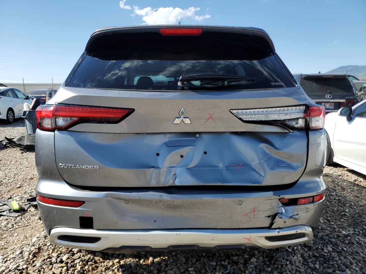 JA4J4VA82RZ036656 Mitsubishi Outlander