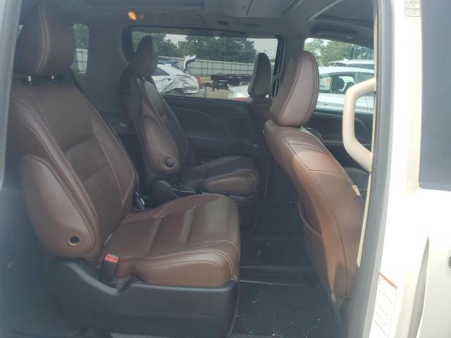 5TDYK3DC4FS605552 Toyota SIENNA XLE