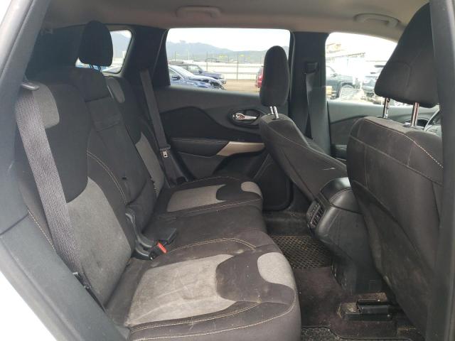 1C4PJMAS1HW605978 Jeep Cherokee Sport
