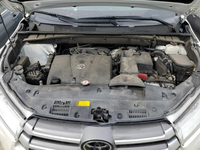 5TDKZRFH3KS552219 Toyota Highlander
