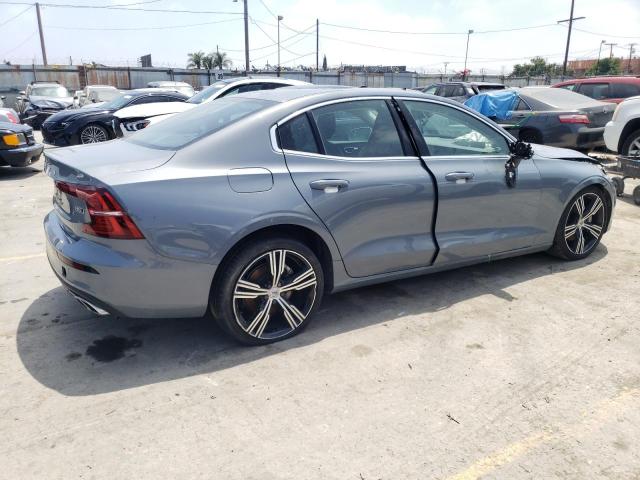 7JRL12TL0NG174680 Volvo S60 B5 Inscription
