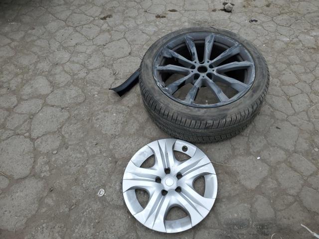 2T3BFREV7FW293982 Toyota RAV4 LE