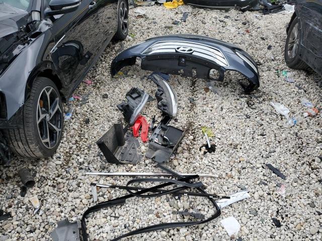 5XYZUDLB0FG270090 Hyundai SANTA FE SPORT