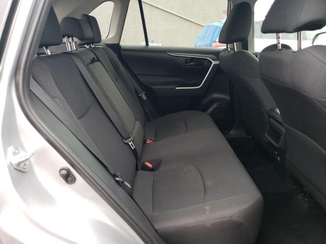 2T3G1RFV9LW136288 Toyota RAV4 LE