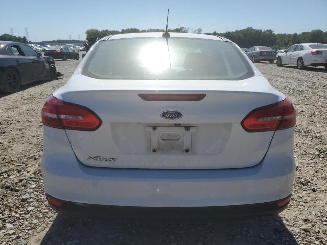 1FADP3E22HL269657 Ford FOCUS S