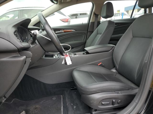 W04GV8SX8J1168905 Buick Regal Tourx Essence