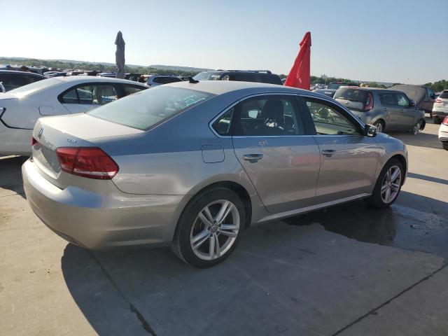 1VWBN7A37EC077544 Volkswagen PASSAT SE